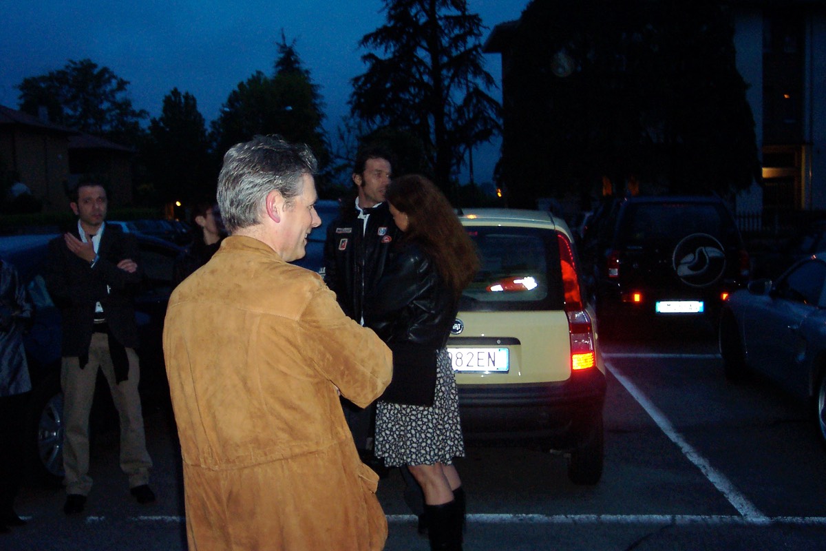 Anche a Reggio e Vanez gli scappa da ridere