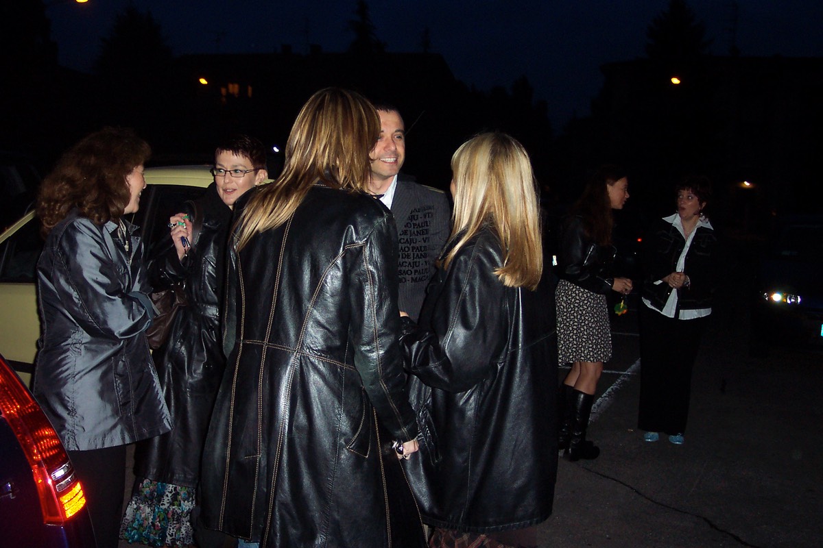 Mirco prova a spiegarglielo